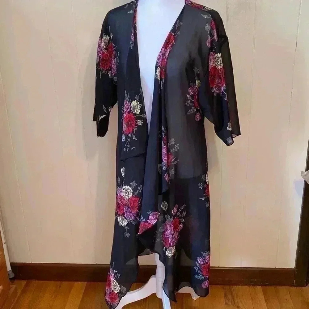 LulaRoe Waterfall Black Floral Open Front Kimono Whimsy Goth, Dark Romantic